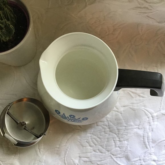 CorningWare Cornflower Stovetop Teapot 6 Cup - Picture 3 of 6